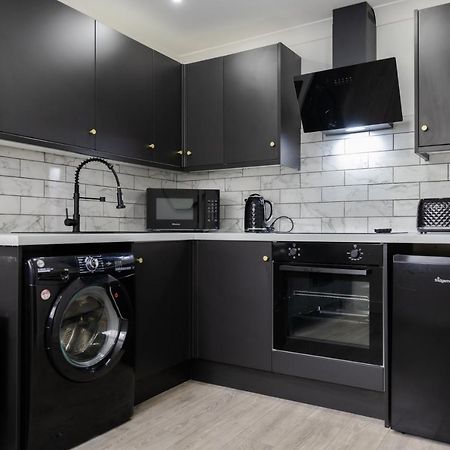 Chic Urban 2 Bedroom Apartments Cardiff Exterior foto